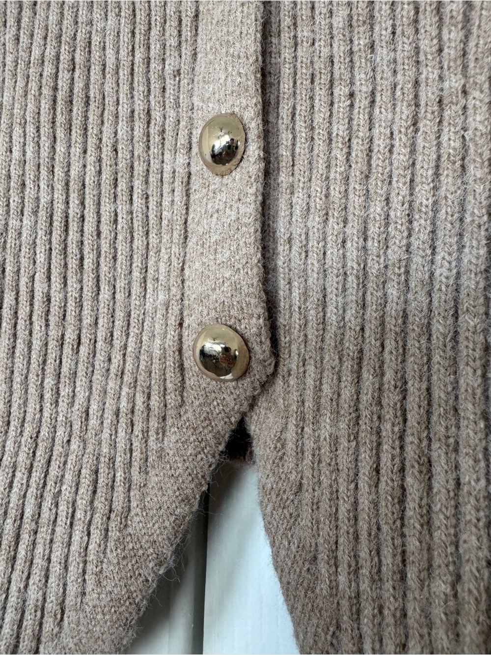 COMMENSE Button Down Split Cardigan Light Brown Ribbed Knit Gold Button Medium - Picture 7 of 12